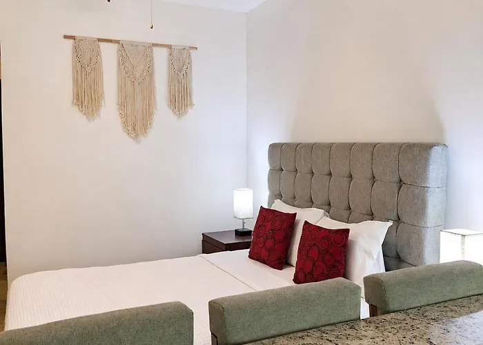Apartment With Pool, Gym And Garage Near 5th And Playa del Carmen