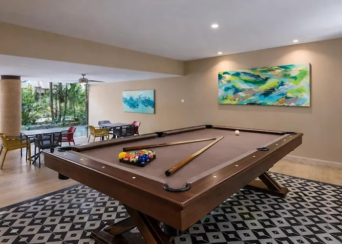 Apartment With Pool, Gym And Garage Near 5th And *