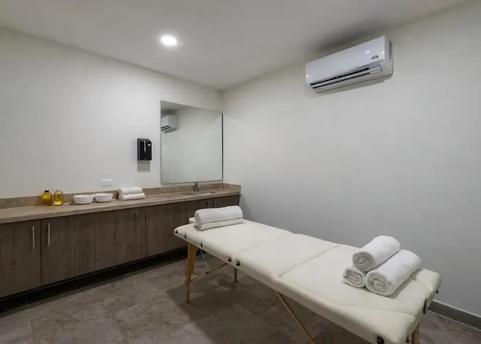 With Pool, Gym And Garage Near 5th And Apartment Playa del Carmen